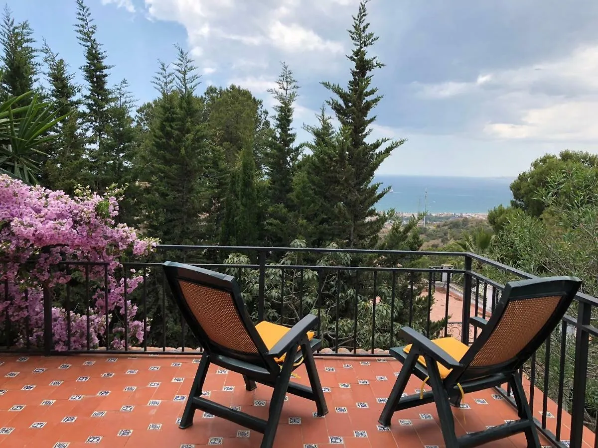 Rentcostadelsol Villa Pinares-Malaga 0*, Malaga